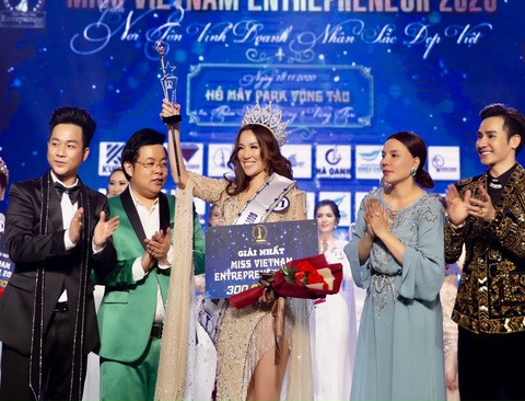 Cuộc thi Hoa hậu Doanh nhân sắc đẹp Việt 2020 bị chính hoa hậu tố lừa đảo - Ảnh 1. Cuộc thi Hoa hậu Doanh nhân sắc đẹp Việt 2020 bị chính hoa hậu tố lừa đảo - Ảnh 1.