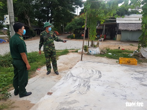 Nơi tài xế đón bệnh nhân 1440 nhập cảnh trái phép từng dỡ 6 chốt biên phòng - Ảnh 1. Nơi tài xế đón bệnh nhân 1440 nhập cảnh trái phép từng dỡ 6 chốt biên phòng - Ảnh 1.