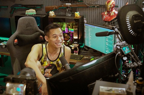 YouTube 2020: Dấu ấn của giới game streamer và lời xin lỗi vì văng tục - Ảnh 1. YouTube 2020: Dấu ấn của giới game streamer và lời xin lỗi vì văng tục - Ảnh 1.