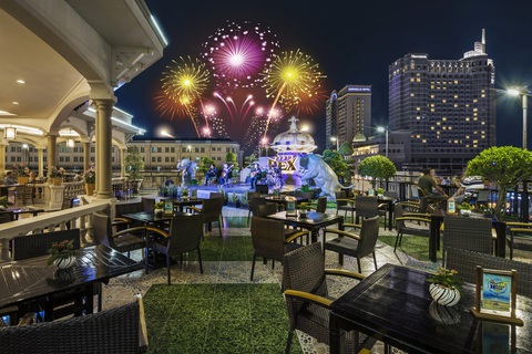 Rex Hotel Saigon: Nhiều dịch vụ mới với ngập tràn ưu đãi - Ảnh 1. Rex Hotel Saigon: Nhiều dịch vụ mới với ngập tràn ưu đãi - Ảnh 1.