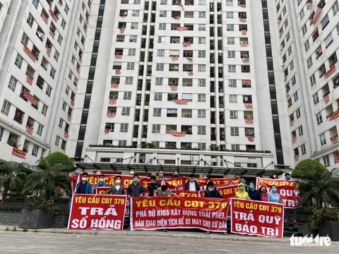 Sau nhiều lần hứa, dân chung cư Athena Complex vẫn chưa thấy ‘tăm hơi sổ hồng - Ảnh 1. Sau nhiều lần hứa, dân chung cư Athena Complex vẫn chưa thấy ‘tăm hơi sổ hồng - Ảnh 1.