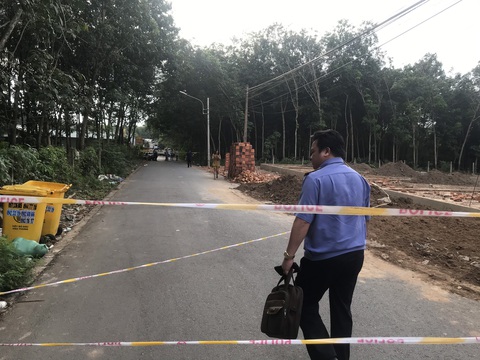 Bình Dương: đâm chém tại quán nhậu, 3 người chết - Ảnh 2. Bình Dương: đâm chém tại quán nhậu, 3 người chết - Ảnh 2.