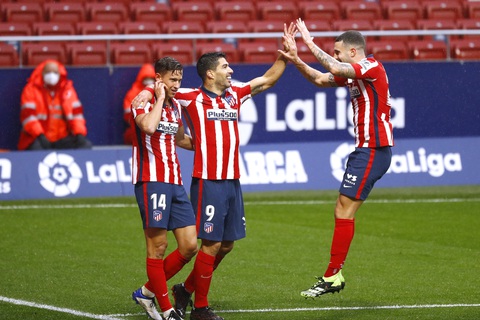 Không thắng nổi Elche, Real Madrid tụt lại so với Atletico Madrid - Ảnh 3. Không thắng nổi Elche, Real Madrid tụt lại so với Atletico Madrid - Ảnh 3.