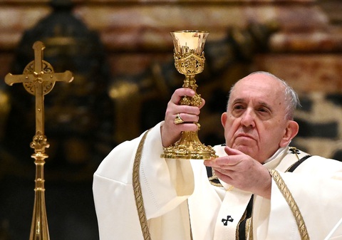 Giáo hoàng Francis không thể chủ trì lễ đêm giao thừa và đầu năm mới 2021 - Ảnh 1. Giáo hoàng Francis không thể chủ trì lễ đêm giao thừa và đầu năm mới 2021 - Ảnh 1.