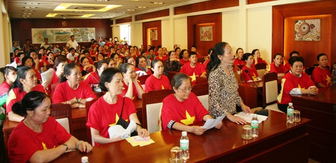 Tiểu thương chợ Đầm tròn lại bất an vì chỉ đạo di dời toàn bộ trước tết - Ảnh 1. Tiểu thương chợ Đầm tròn lại bất an vì chỉ đạo di dời toàn bộ trước tết - Ảnh 1.