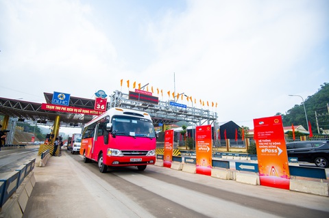 Thu phí không dừng giai đoạn 2: Viettel đã triển khai nhanh gần 2 năm so với giai đoạn 1 - Ảnh 2. Thu phí không dừng giai đoạn 2: Viettel đã triển khai nhanh gần 2 năm so với giai đoạn 1 - Ảnh 2.