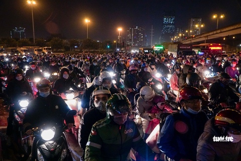 Hà Nội: Nghiên cứu cấm xe máy từ vành đai 3 vào nội đô sau năm 2025 - Ảnh 1. Hà Nội: Nghiên cứu cấm xe máy từ vành đai 3 vào nội đô sau năm 2025 - Ảnh 1.