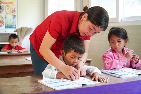 Nghề thầy: Dám dạy và chịu học - Ảnh 1. Nghề thầy: Dám dạy và chịu học - Ảnh 1.