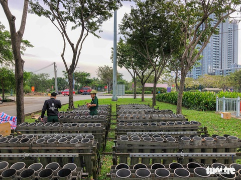 Toàn cảnh trận địa pháo hoa sẵn sàng đón năm mới 2021 tại TP.HCM - Ảnh 13. Toàn cảnh trận địa pháo hoa sẵn sàng đón năm mới 2021 tại TP.HCM - Ảnh 13.
