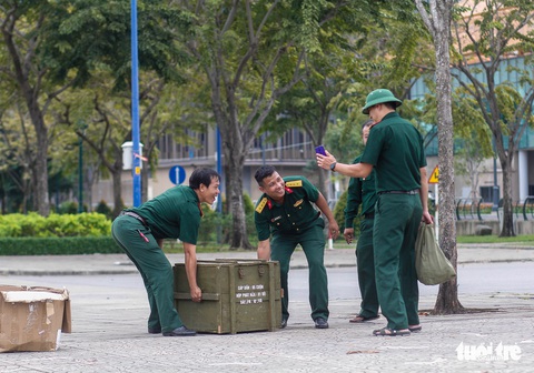 Toàn cảnh trận địa pháo hoa sẵn sàng đón năm mới 2021 tại TP.HCM - Ảnh 4. Toàn cảnh trận địa pháo hoa sẵn sàng đón năm mới 2021 tại TP.HCM - Ảnh 4.