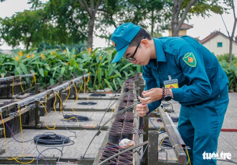 Toàn cảnh trận địa pháo hoa sẵn sàng đón năm mới 2021 tại TP.HCM - Ảnh 7. Toàn cảnh trận địa pháo hoa sẵn sàng đón năm mới 2021 tại TP.HCM - Ảnh 7.