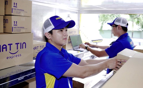 Độc đáo mô hình bưu cục di động - Ảnh 2. Độc đáo mô hình bưu cục di động - Ảnh 2.