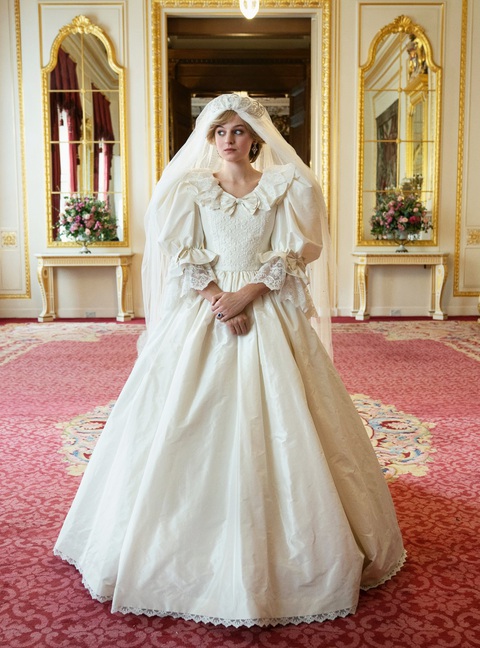 Hoàng quyền - The Crown: Một Hoàng gia Anh đặc sắc và sai sự thật? - Ảnh 3. Hoàng quyền - The Crown: Một Hoàng gia Anh đặc sắc và sai sự thật? - Ảnh 3.