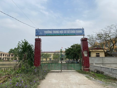 Khởi tố nam sinh lớp 9 đánh bạn tử vong - Ảnh 1. Khởi tố nam sinh lớp 9 đánh bạn tử vong - Ảnh 1.