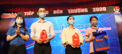 119 suất học bổng Tiếp sức đến trường đến tay tân sinh viên ĐBSCL - Ảnh 8. 119 suất học bổng Tiếp sức đến trường đến tay tân sinh viên ĐBSCL - Ảnh 8.