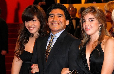 Rối rắm cuộc chiến chia tài sản của Maradona - Ảnh 1. Rối rắm cuộc chiến chia tài sản của Maradona - Ảnh 1.