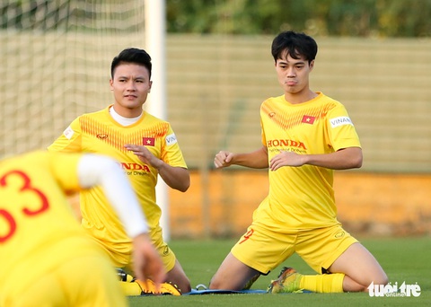 Công Phượng vắng mặt ngày đầu tuyển Việt Nam tập luyện - Ảnh 3. Công Phượng vắng mặt ngày đầu tuyển Việt Nam tập luyện - Ảnh 3.