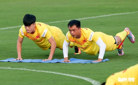 Công Phượng vắng mặt ngày đầu tuyển Việt Nam tập luyện - Ảnh 5. Công Phượng vắng mặt ngày đầu tuyển Việt Nam tập luyện - Ảnh 5.