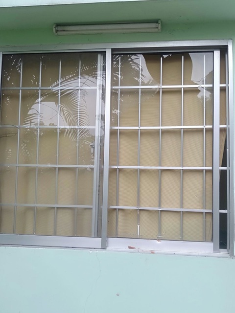 Vụ ném bom bia khủng bố: Tòa vừa trả hồ sơ, đương sự liên tục bị tấn công - Ảnh 1. Vụ ném bom bia khủng bố: Tòa vừa trả hồ sơ, đương sự liên tục bị tấn công - Ảnh 1.