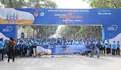 Sacombank khởi động chặng 3 Những bước chân vì cộng đồng - Ảnh 2. Sacombank khởi động chặng 3 Những bước chân vì cộng đồng - Ảnh 2.