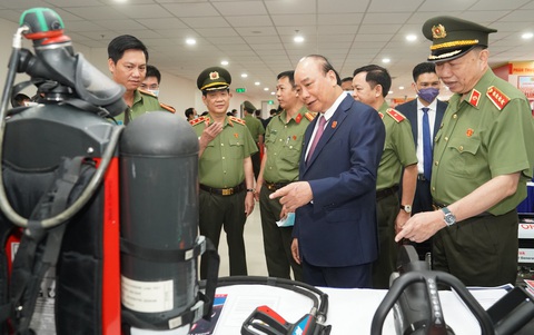 Chùm ảnh: Thủ tướng dự và phát biểu chỉ đạo Hội nghị Công an toàn quốc - Ảnh 5. Chùm ảnh: Thủ tướng dự và phát biểu chỉ đạo Hội nghị Công an toàn quốc - Ảnh 5.