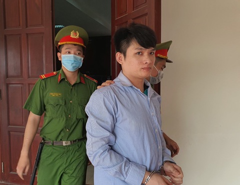 Được cha mẹ nạn nhân xin miễn tội chết, bị cáo vẫn không thoát án tử - Ảnh 1. Được cha mẹ nạn nhân xin miễn tội chết, bị cáo vẫn không thoát án tử - Ảnh 1.