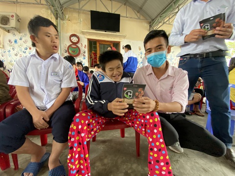 Tặng thực phẩm sạch cho trẻ em đặc biệt khó khăn, mồ côi Quảng Nam - Ảnh 3. Tặng thực phẩm sạch cho trẻ em đặc biệt khó khăn, mồ côi Quảng Nam - Ảnh 3.