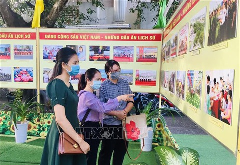 Khai mạc triển lãm ảnh Đảng Cộng sản Việt Nam - Những dấu ấn lịch sử - Ảnh 1. Khai mạc triển lãm ảnh Đảng Cộng sản Việt Nam - Những dấu ấn lịch sử - Ảnh 1.