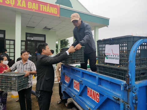 Trao sinh kế giúp người dân Quảng Nam vượt qua khó khăn sau bão lũ - Ảnh 3. Trao sinh kế giúp người dân Quảng Nam vượt qua khó khăn sau bão lũ - Ảnh 3.