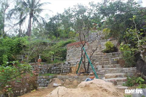 Nhà xây đồ sộ không phép trên đất lâm nghiệp ở Ghềnh Ráng nhưng địa phương không biết - Ảnh 6. Nhà xây đồ sộ không phép trên đất lâm nghiệp ở Ghềnh Ráng nhưng địa phương không biết - Ảnh 6.