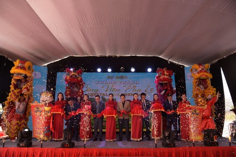 TNR Amaluna khánh thành Công viên Pha lê - Crystal Children Park - Ảnh 1. TNR Amaluna khánh thành Công viên Pha lê - Crystal Children Park - Ảnh 1.