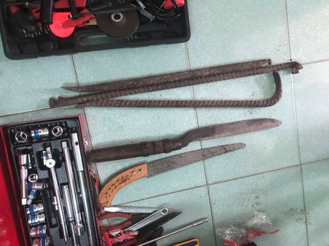 Bắt nghi phạm đột nhập văn phòng công chứng cạy két sắt trộm 3,7 tỉ - Ảnh 2. Bắt nghi phạm đột nhập văn phòng công chứng cạy két sắt trộm 3,7 tỉ - Ảnh 2.