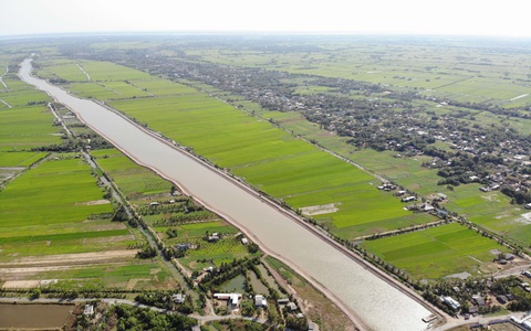 Nước mặn đã xâm nhập sâu 68km vào đất liền - Ảnh 1. Nước mặn đã xâm nhập sâu 68km vào đất liền - Ảnh 1.
