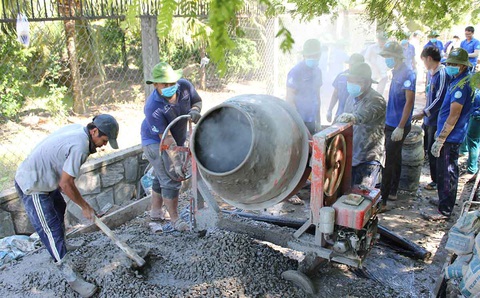 Ươm mầm hạt giống đỏ - Ảnh 1. Ươm mầm hạt giống đỏ - Ảnh 1.