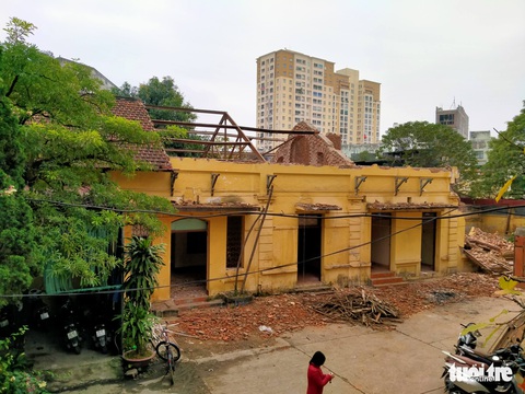 Một phần trạm phát sóng Bạch Mai bị đập ngay trước ngày quyết định lập hồ sơ di tích - Ảnh 2. Một phần trạm phát sóng Bạch Mai bị đập ngay trước ngày quyết định lập hồ sơ di tích - Ảnh 2.