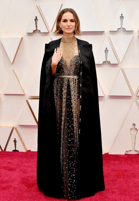 Lộng lẫy dàn sao danh giá nhất thế giới đổ về thảm đỏ Oscar 2020 - Ảnh 3. Lộng lẫy dàn sao danh giá nhất thế giới đổ về thảm đỏ Oscar 2020 - Ảnh 3.