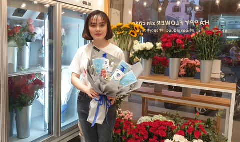 Quà Valentine thời corona: Phải khỏe mạnh mới có sức để yêu em - Ảnh 1. Quà Valentine thời corona: Phải khỏe mạnh mới có sức để yêu em - Ảnh 1.