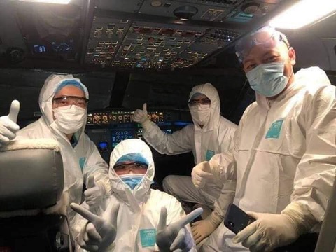 Hành trình sang Vũ Hán đón thai phụ 8 tháng của nữ bác sĩ trẻ - Ảnh 1. Hành trình sang Vũ Hán đón thai phụ 8 tháng của nữ bác sĩ trẻ - Ảnh 1.