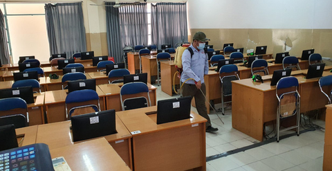Học sinh TP.HCM sẽ đi học trở lại từ ngày 17-2 - Ảnh 1. Học sinh TP.HCM sẽ đi học trở lại từ ngày 17-2 - Ảnh 1.