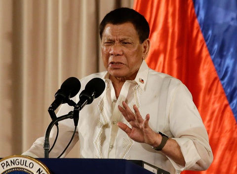 Ông Duterte giảm bớt quan hệ quân sự với Mỹ, Trung Quốc đắc lợi - Ảnh 1. Ông Duterte giảm bớt quan hệ quân sự với Mỹ, Trung Quốc đắc lợi - Ảnh 1.