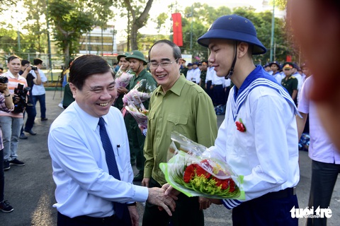 Hơn 4.000 thanh niên TP.HCM lên đường tòng quân - Ảnh 7. Hơn 4.000 thanh niên TP.HCM lên đường tòng quân - Ảnh 7.