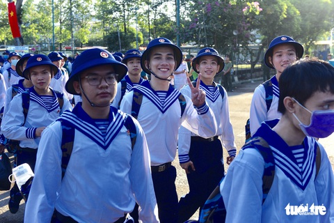 Hơn 4.000 thanh niên TP.HCM lên đường tòng quân - Ảnh 9. Hơn 4.000 thanh niên TP.HCM lên đường tòng quân - Ảnh 9.