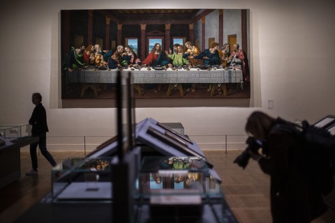 Bảo tàng Louvre trưng bày xuyên đêm những kiệt tác của Leonardo - Ảnh 1.