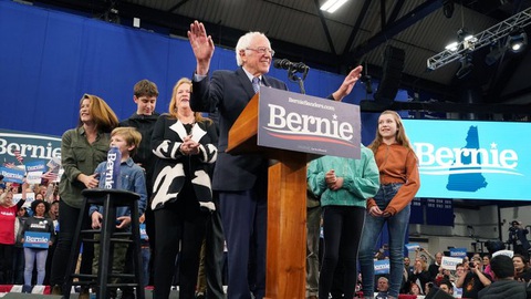 Bầu cử sơ bộ Mỹ: Ông Bernie Sanders dẫn đầu trong Đảng Dân chủ - Ảnh 1. Bầu cử sơ bộ Mỹ: Ông Bernie Sanders dẫn đầu trong Đảng Dân chủ - Ảnh 1.