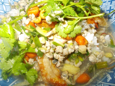 Hai món ngon ăn hoài không chán ở xứ Huế - Ảnh 4. Hai món ngon ăn hoài không chán ở xứ Huế - Ảnh 4.