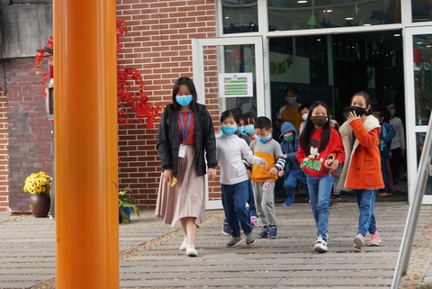 Bộ GD-ĐT: Chỉ cho học sinh đi học trở lại khi có biện pháp phòng chống virus corona - Ảnh 1. Bộ GD-ĐT: Chỉ cho học sinh đi học trở lại khi có biện pháp phòng chống virus corona - Ảnh 1.