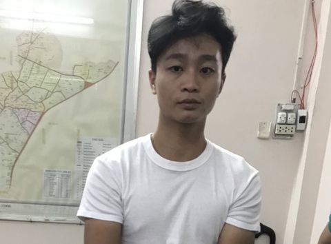 Bắt 5 người mua bán tiền giả và tàng trữ ma túy ở TP.HCM - Ảnh 2. Bắt 5 người mua bán tiền giả và tàng trữ ma túy ở TP.HCM - Ảnh 2.