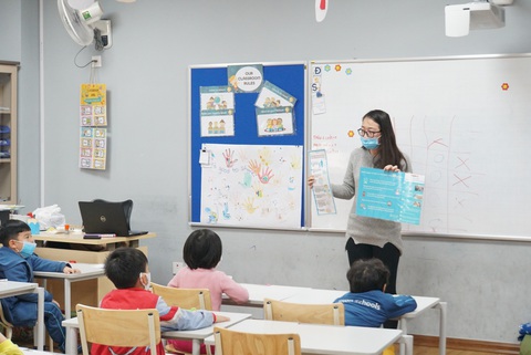 Bộ trưởng Phùng Xuân Nhạ: Sẽ lùi thời điểm kết thúc năm học - Ảnh 1. Bộ trưởng Phùng Xuân Nhạ: Sẽ lùi thời điểm kết thúc năm học - Ảnh 1.