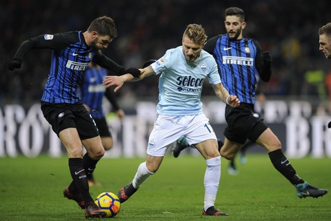 Hai con đường đi đến ngôi vương Serie A - Ảnh 1. Hai con đường đi đến ngôi vương Serie A - Ảnh 1.