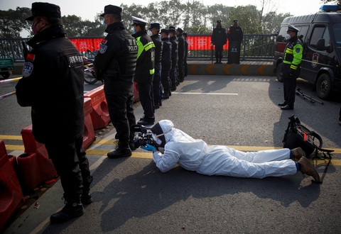 12 ngày đưa tin dọc giới tuyến Hồ Bắc mùa dịch COVID-19 của phóng viên Reuters - Ảnh 1. 12 ngày đưa tin dọc giới tuyến Hồ Bắc mùa dịch COVID-19 của phóng viên Reuters - Ảnh 1.